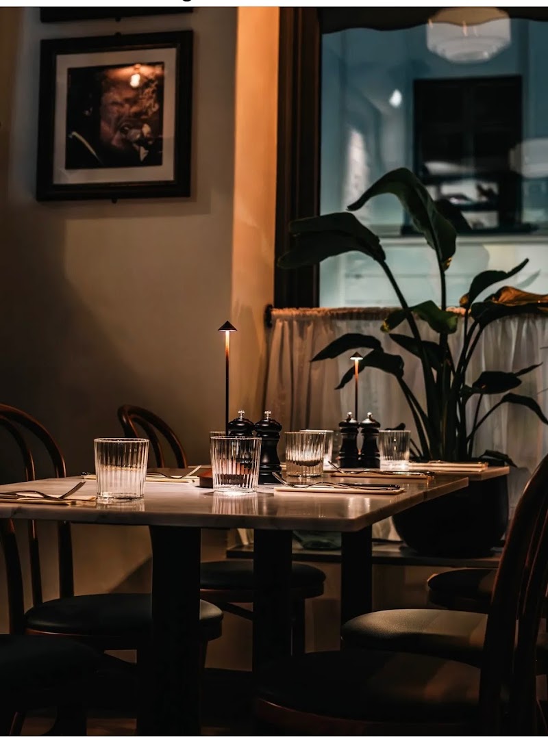 Gloria Bistro