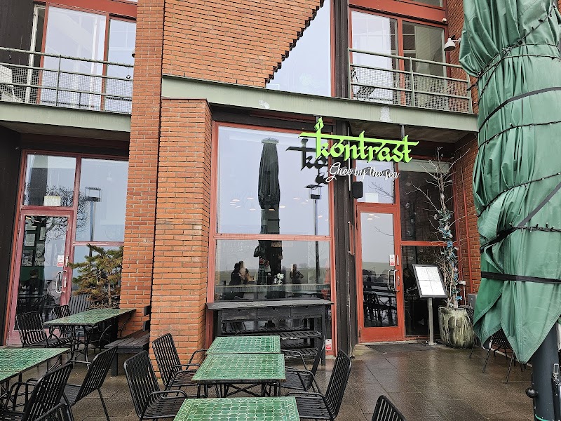 Kontrast Ghee by the sea
