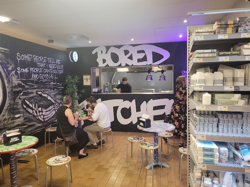 Bored Kitchen