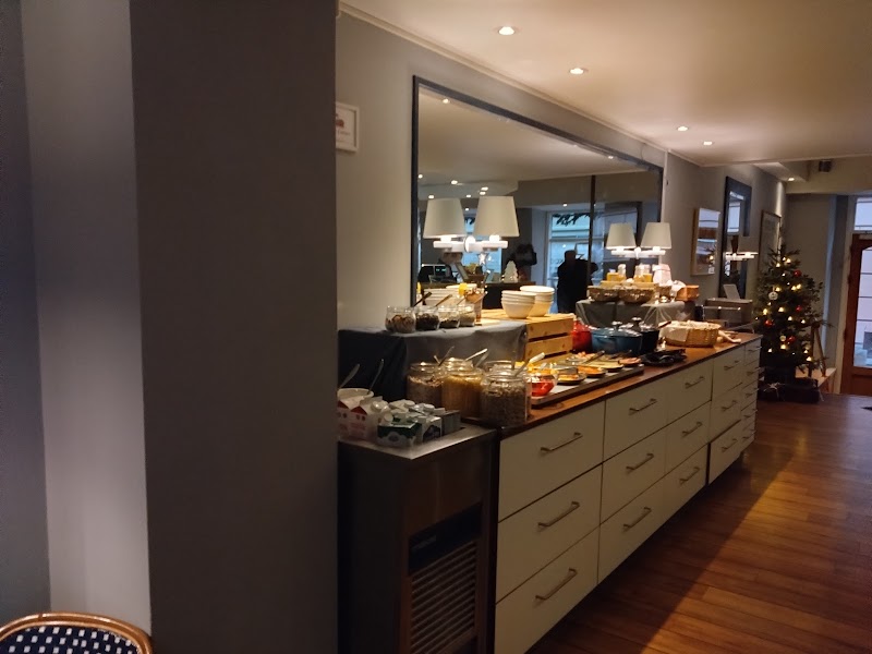 HLP Lounge & Bistro